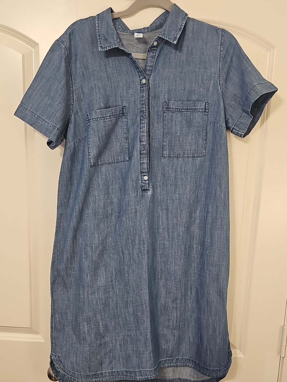 Old Navy Light Blue Chambray Shirt - Large Tall